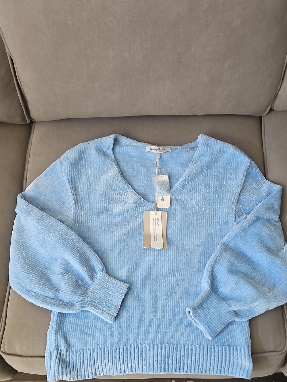 Tommy Bahama Island Luna Chenille V-neck - Small - NWT